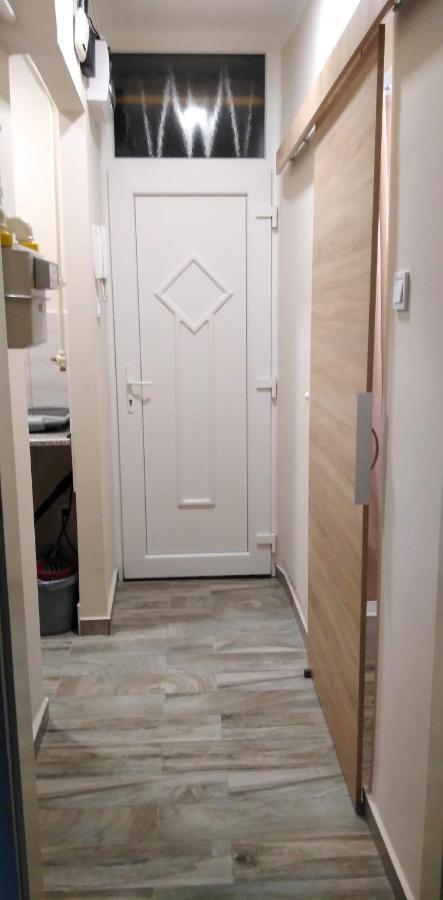 Desi Apartman คาโปชวาร์ ภายนอก รูปภาพ