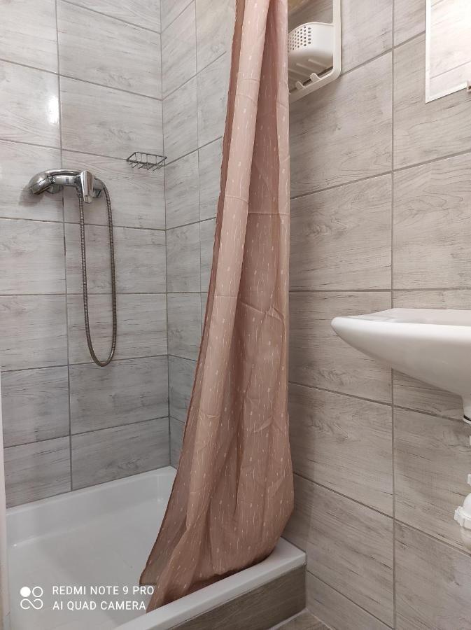 Desi Apartman คาโปชวาร์ ภายนอก รูปภาพ